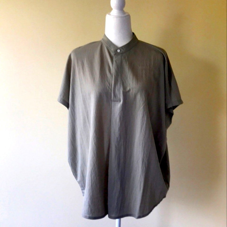 Club Monoco Blouse